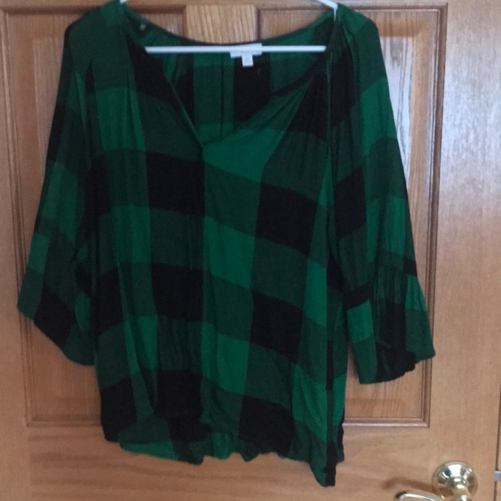 Green checkered top